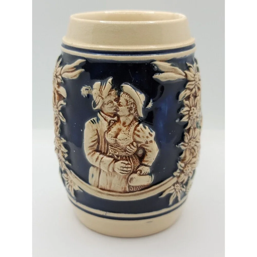 Gerz Germany Beer Stein Couple Kissing Flirting Lovers Courting No Lid 4.5”
